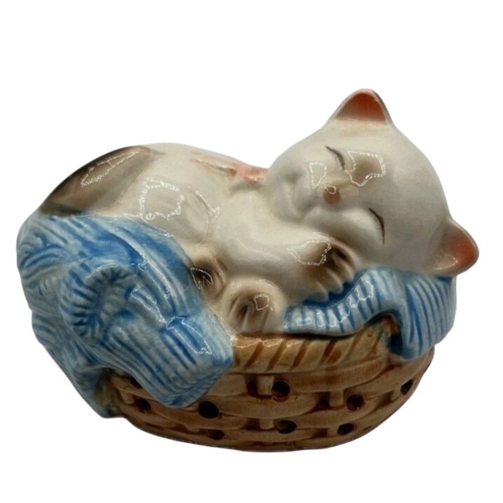 Vintage 1983 Avon Sleeping Kitten in Basket Ceramic Figurine Japan White Blue